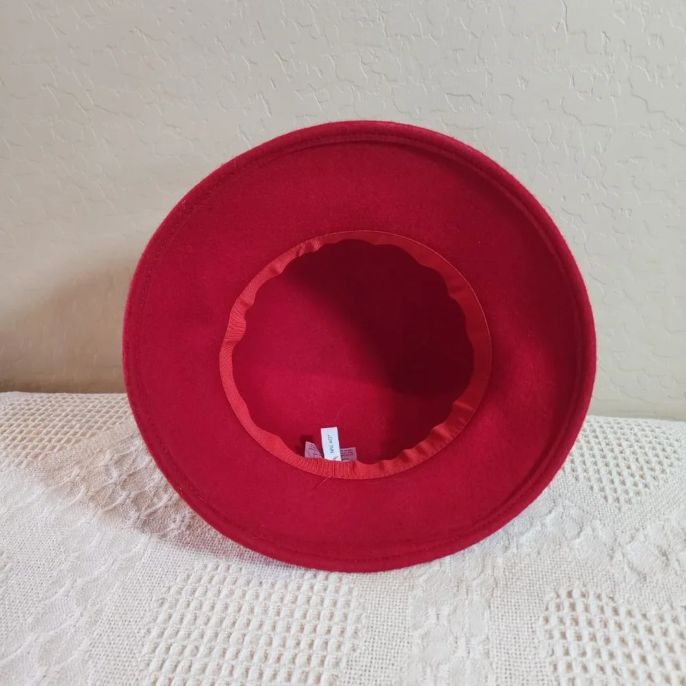 Brilliant Red 100% Wool Cloche Bell Hat Brown Faux Lether Trim Classic Classy